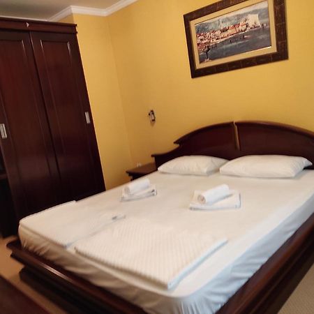 Hotel Mimoza Budva Kültér fotó