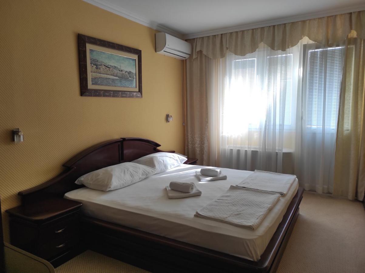 Hotel Mimoza Budva Kültér fotó
