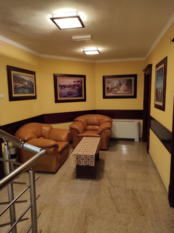 Hotel Mimoza Budva Kültér fotó